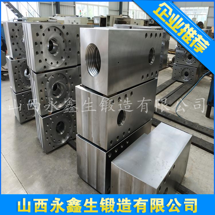 35CrMo阀箱锻件