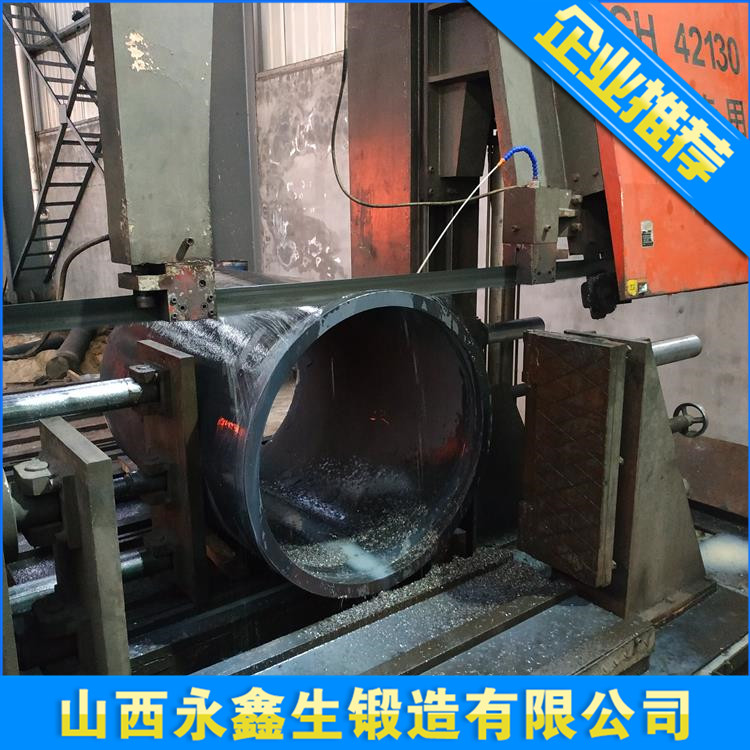 隔管箱筒体锻件